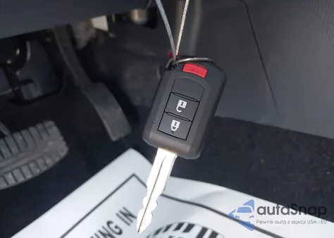 2025 Mitsubishi Eclipse Cross Es S-Awc z USA, uszkodzony, nr VIN JA4ATUAA4SZ011120